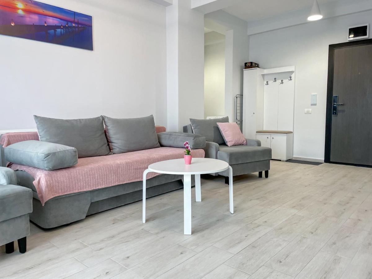 דירות Năvodari Astoria Rose מראה חיצוני תמונה